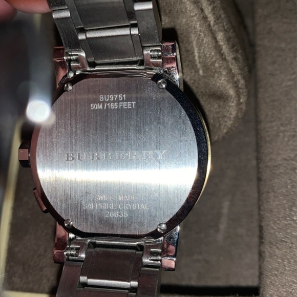 Men’s Burberry watch - Picture 2 of 5
